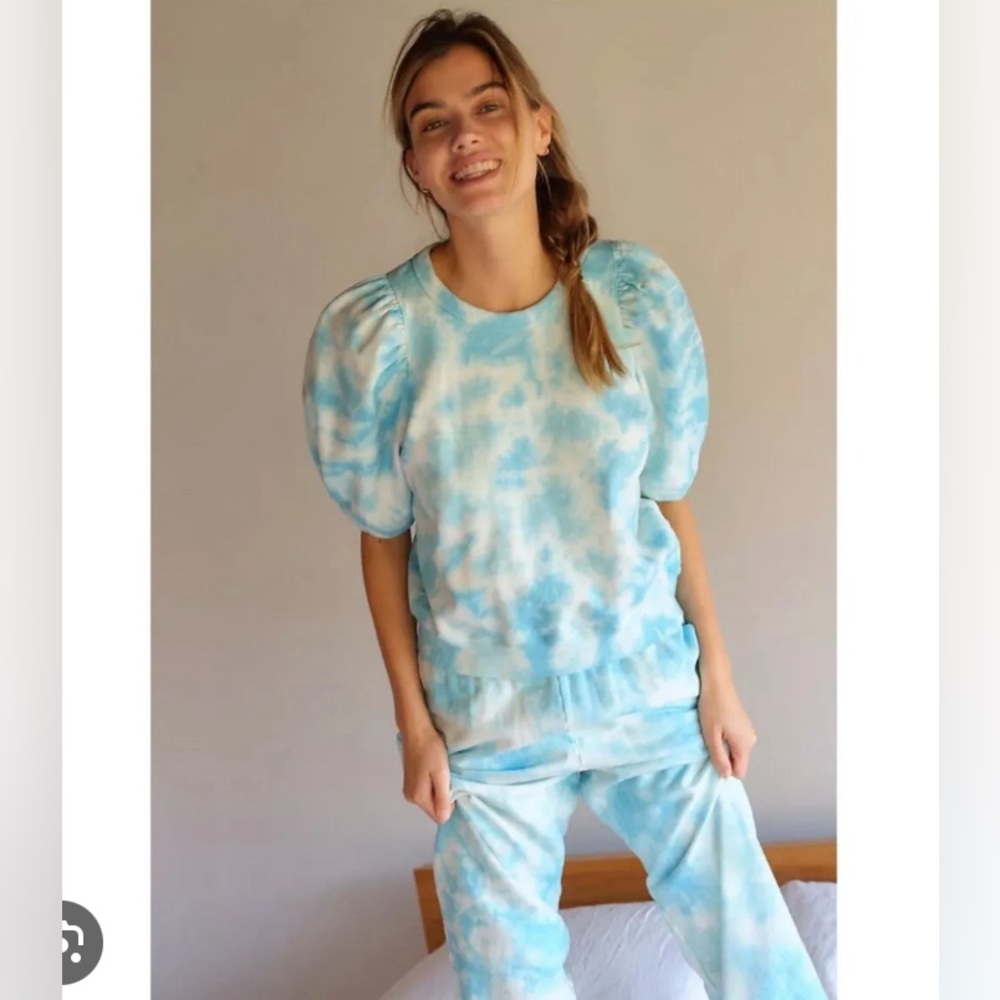 Clare V sky blue and white tie-dye sweatshirt / pants set size small